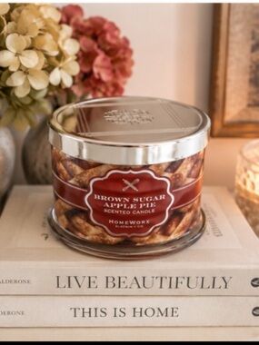 HomeWorx Slatkin Brown Sugar Apple Pie 14 Oz 3 Wick Scented Candle With Lid